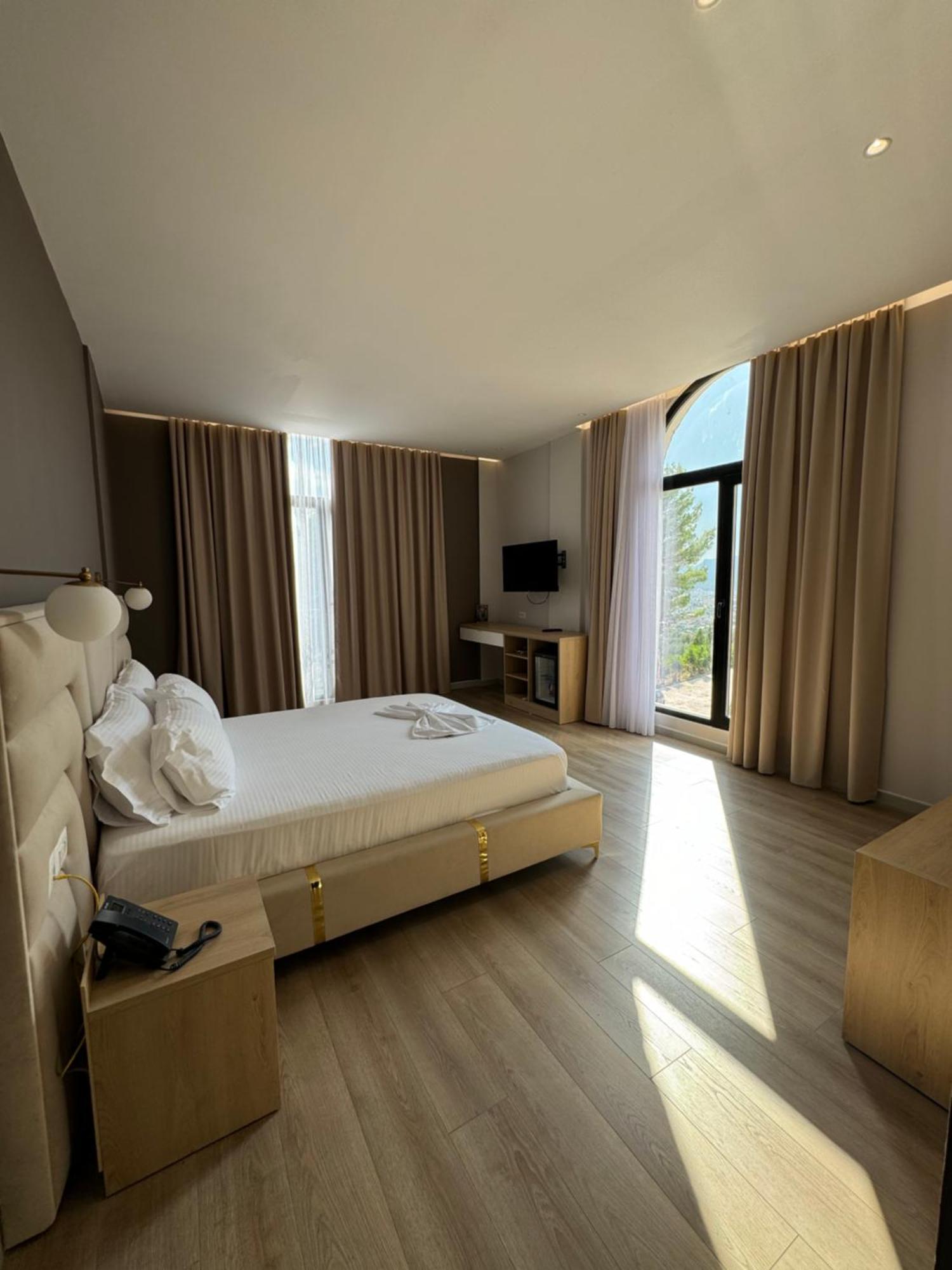 Hotel Panorama & Spa Elbasan Buitenkant foto