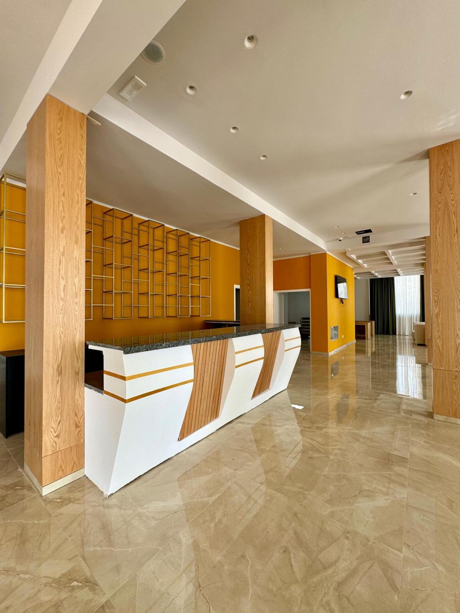 Hotel Panorama & Spa Elbasan Buitenkant foto