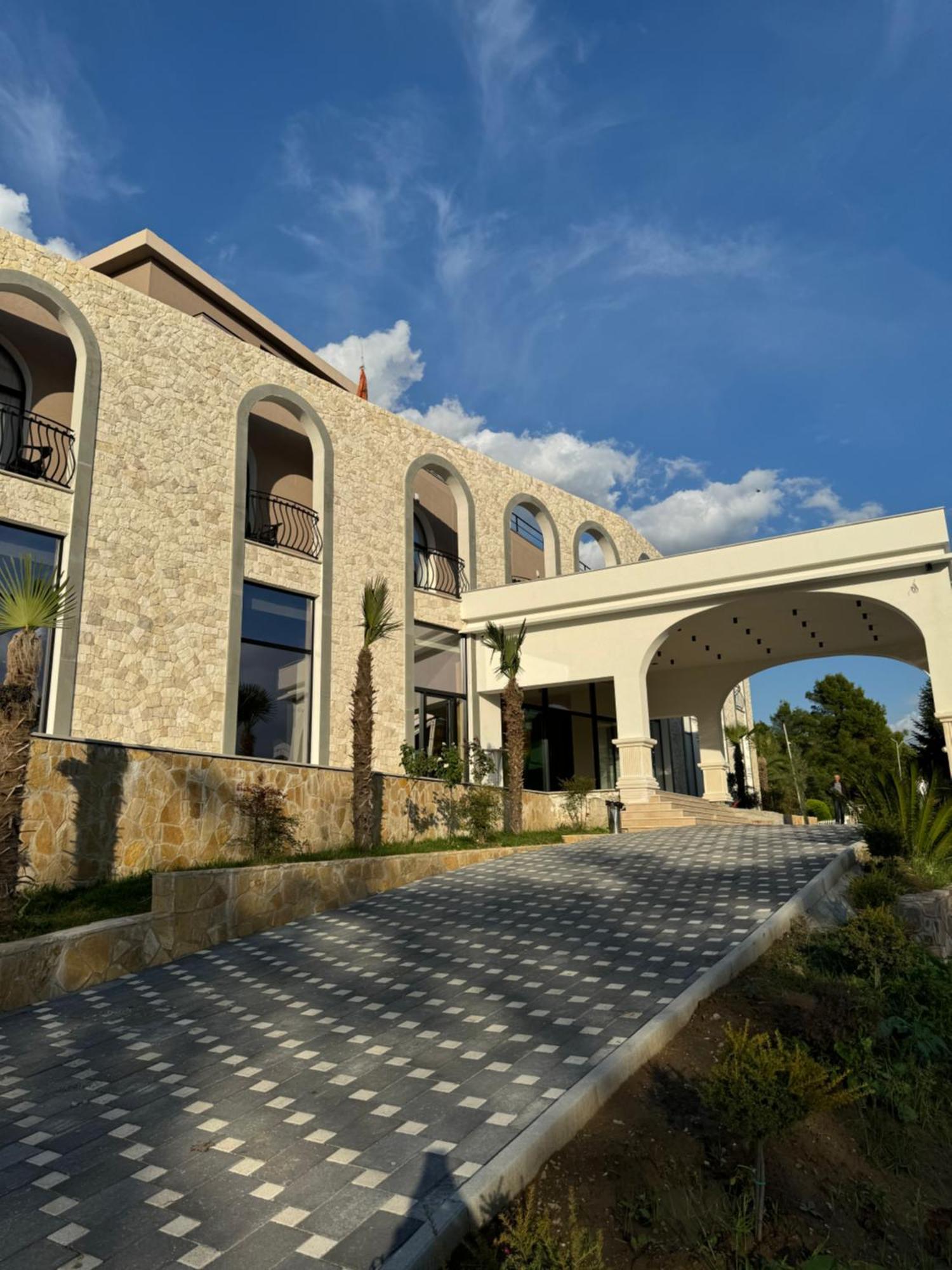Hotel Panorama & Spa Elbasan Buitenkant foto